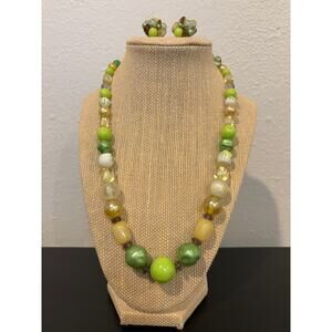 Karu Arke Set Beaded Earrings & Necklace Green